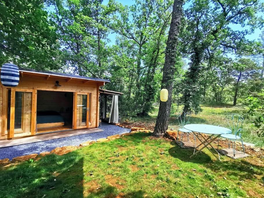 Cabanon Dans Un Ecrin De Verdure Callian (Var) Exterior foto